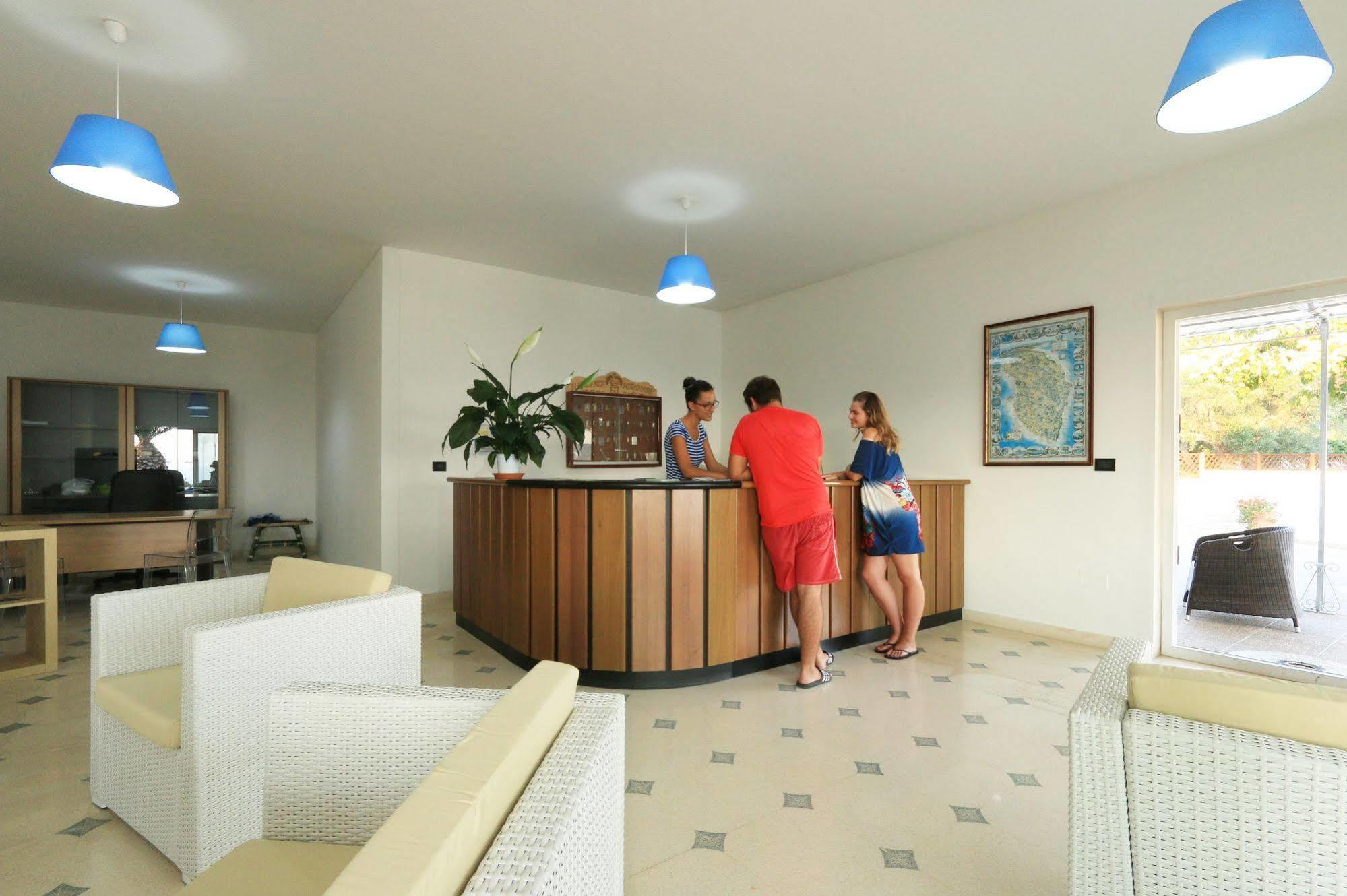 Hotel Residence Miramare Torre Vado Esterno foto